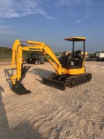 KOMATSU PC30 Mini (up to 12,000 lbs) Excavators For Sale